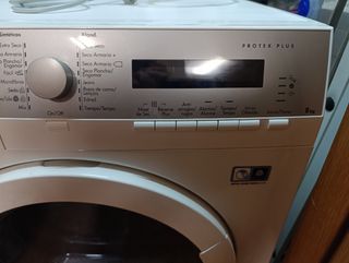 Secadora AEG Lavatherm 8kg.Se venden recambios .