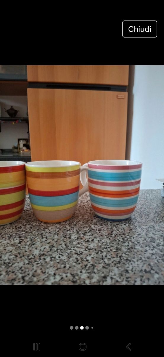 4 Tazze Multicolor marca HOME