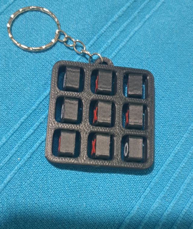 Llavero Tres en Raya