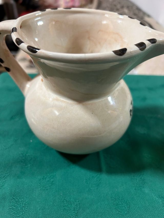 Brocca vintage dipinta a mano