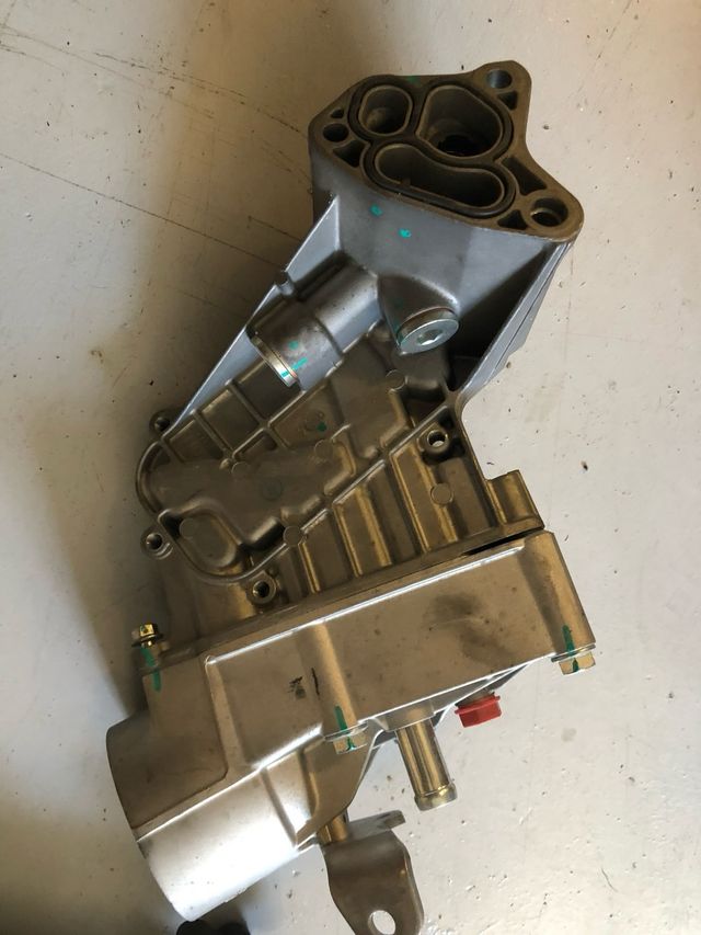 Compresor A/C + Alternador y varios