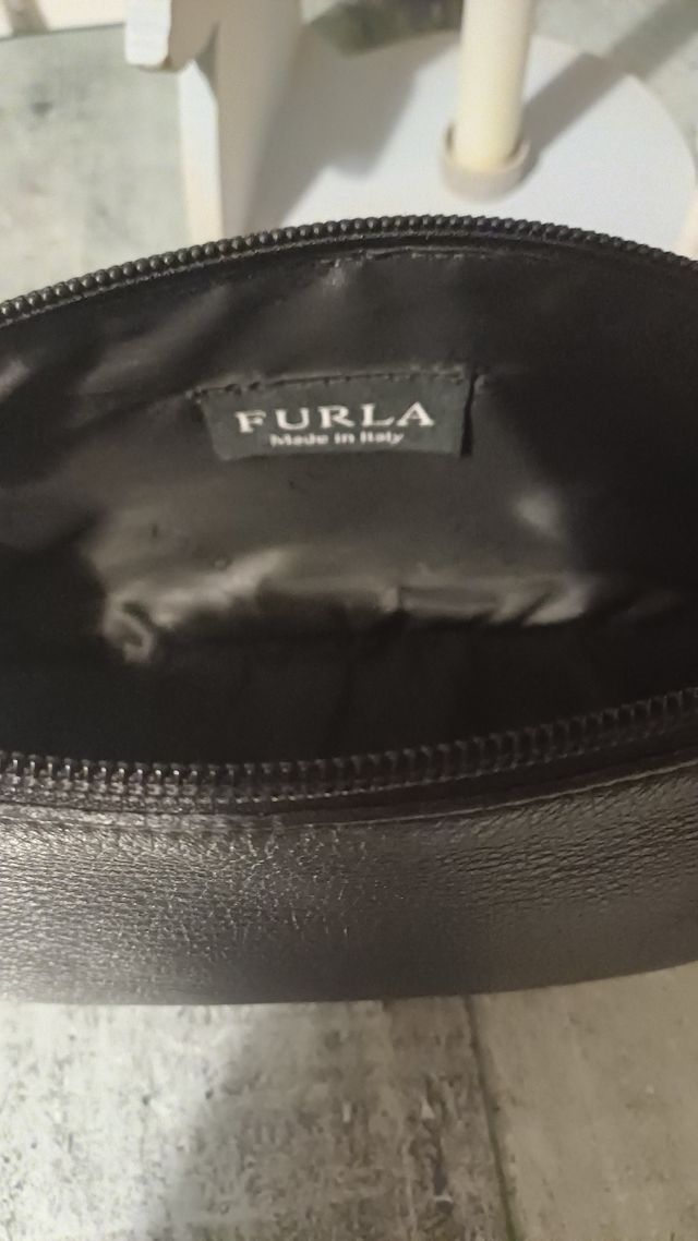 Furla - Borsetta nera a tracolla