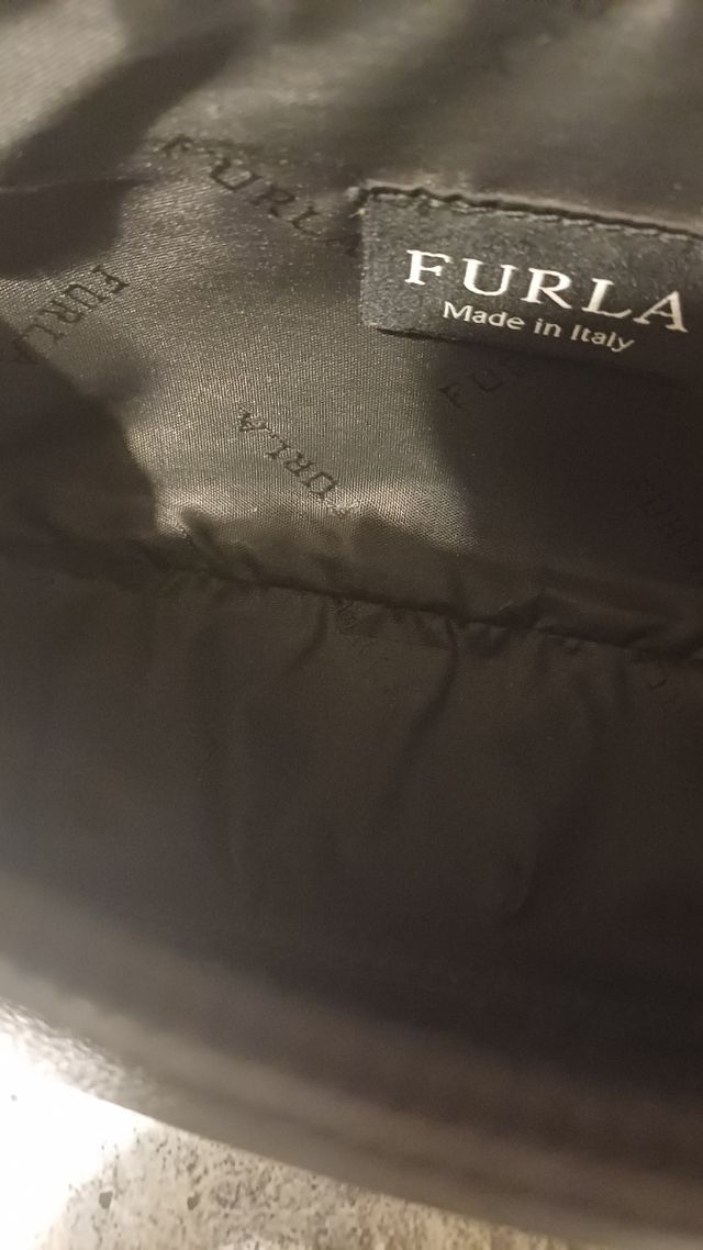 Furla - Borsetta nera a tracolla