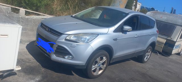 Ford Kuga 2.0 tdci para despiece año 2014  