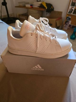 Zapatillas Adidas Advantage Base blancas 37.5