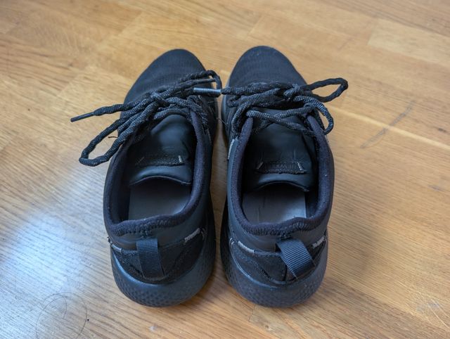 Zapatillas Decathlon negras