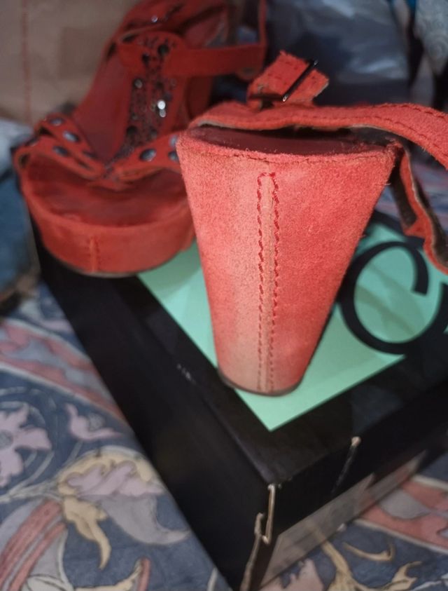 Sandali rossi estivi café noir