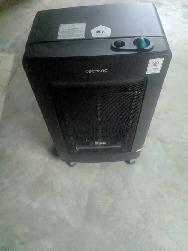 Estufa Cecotec seminueva