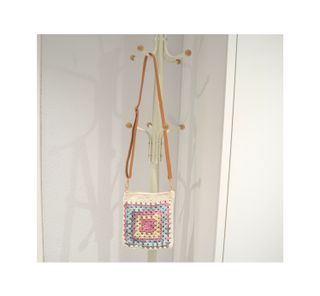 Boso bandolera a crochet, bolso bohemio de verano