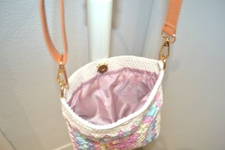 Boso bandolera a crochet, bolso bohemio de verano