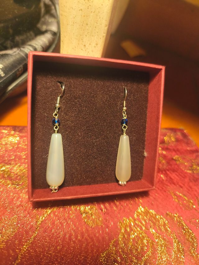 Orecchini perle bianche e blu