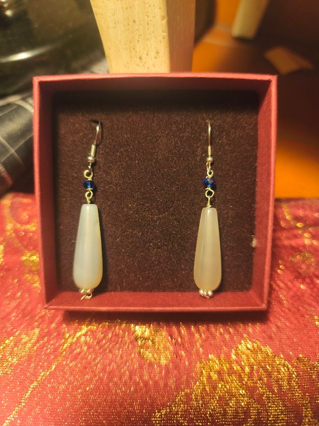 Orecchini perle bianche e blu