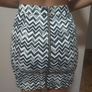 Mini Falda - Rayas Blanco&Negro