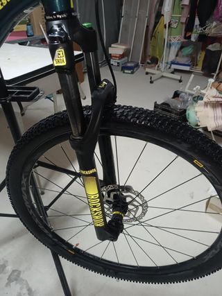Bicicleta MTB cambio a carretera 