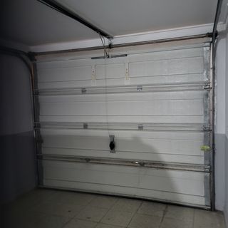 Motor puerta garaje - usado