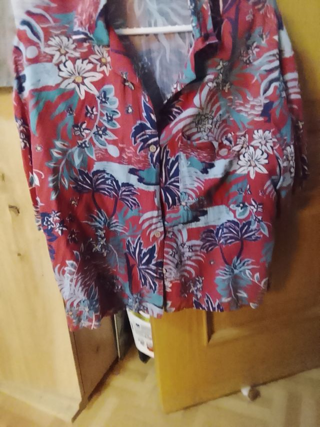 Camisa hawaiana roja talla M
