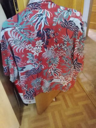Camisa hawaiana roja talla M