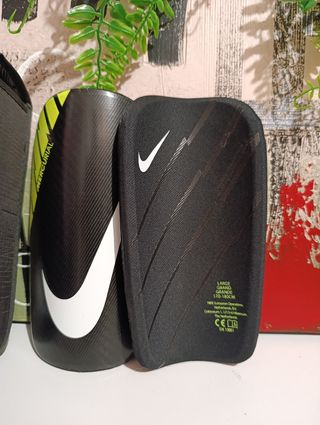Espinilleras Nike Mercurial L