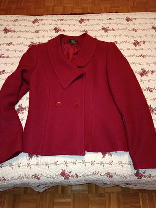 Abrigo color burdeos, mujer, tipo americana, 
tall