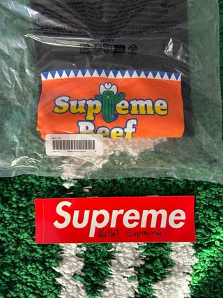 Camiseta Supreme Beef Negra - Talla M