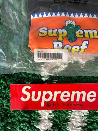 Camiseta Supreme Beef Negra - Talla M