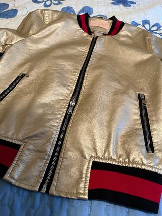 Chaqueta bomber dorada