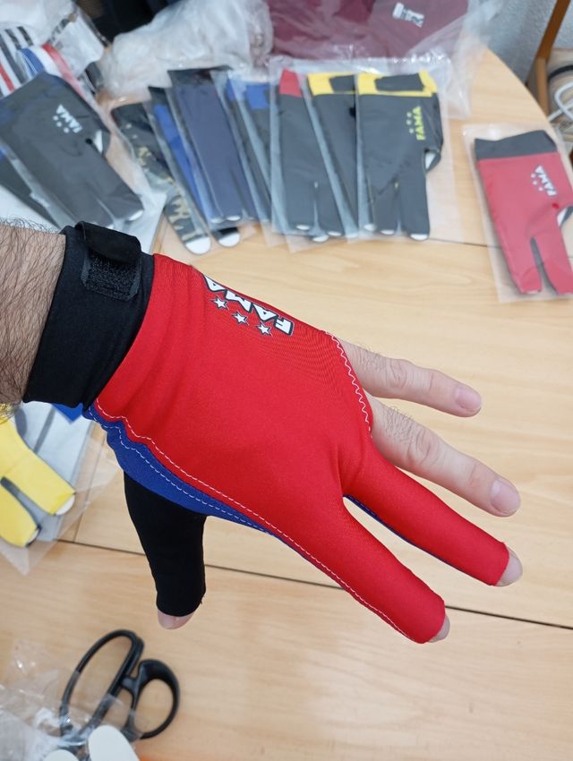 Guante billar FAMA rojo