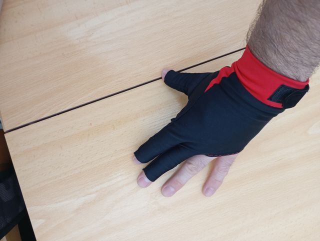 Guante billar FAMA rojo