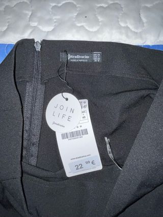 Falda midi negra Stradivarius