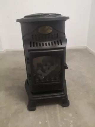 Estufa gas butano hierro fundido negra