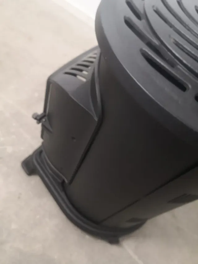 Estufa gas butano hierro fundido negra
