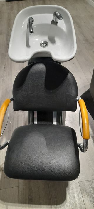 Lavacabezas peluquería: asiento blanco y negro,