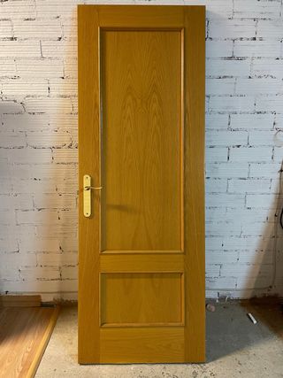 Puerta interior madera maciza