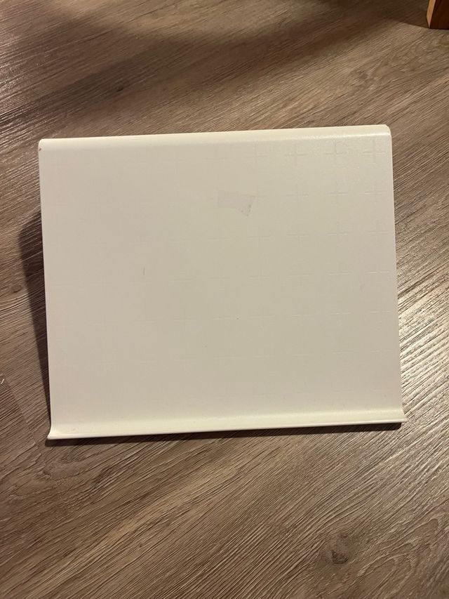 Soporte tablet blanco