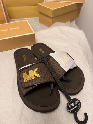 Chanclas Michael Kors MK
