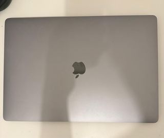 MacBook Pro 16" (2019) i9 2.3GHz
SSD 1TB- RAM 16 G