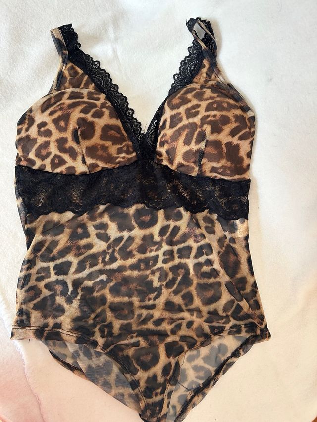 Body estampado leopardo