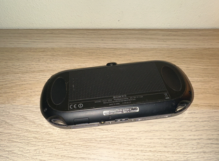 PS Vita 1000 (PlayStation Vita) - 128gb