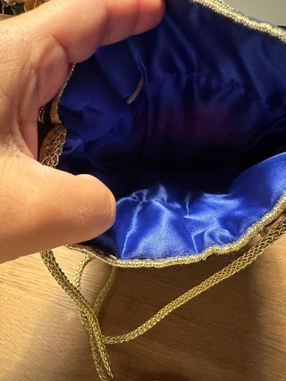 Bolso étnico rojo, azul y negro