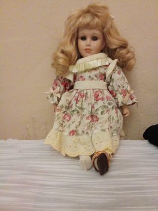 Muñeca porcelana vintage