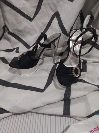 Zapatos tacón alto negros