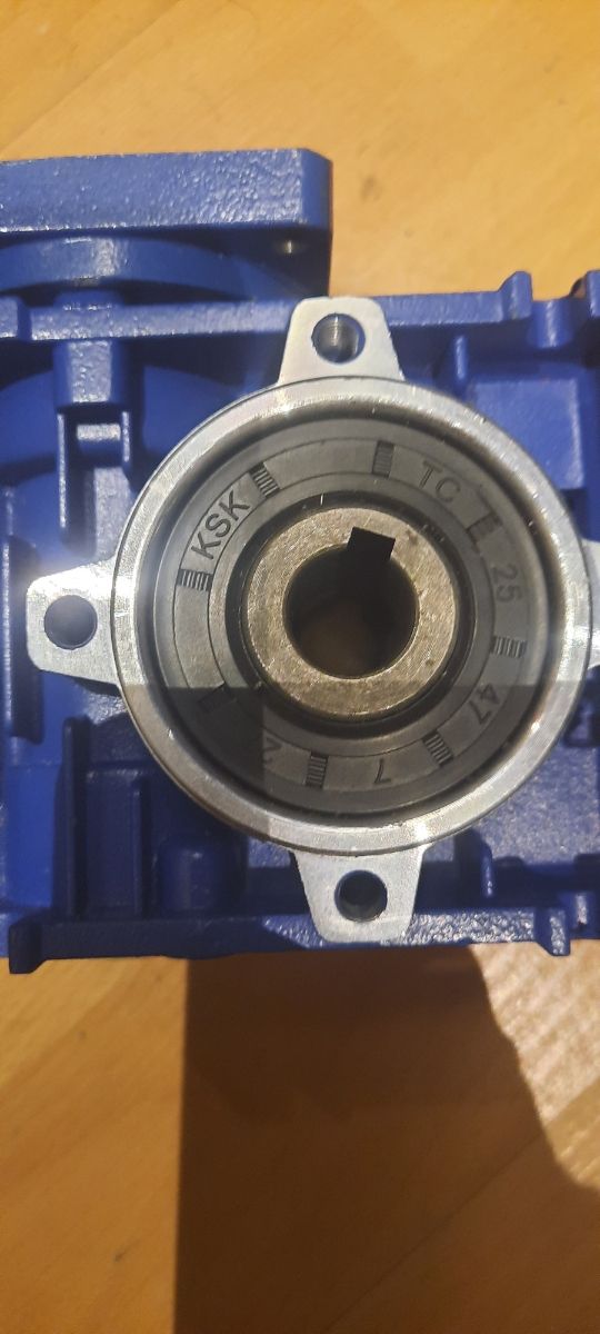 Reductora engranajes KSK