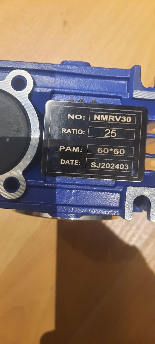 Reductora engranajes KSK