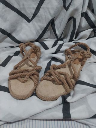 Sandalias beige de cuerda