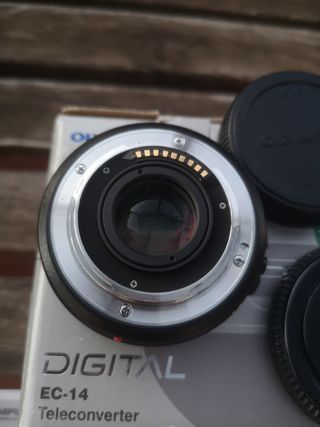 Teleconversor Olympus Zuiko EC-14