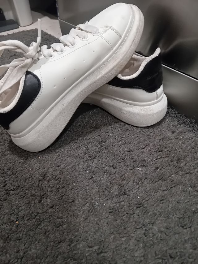 Zapatillas Nike Blancas y rojas