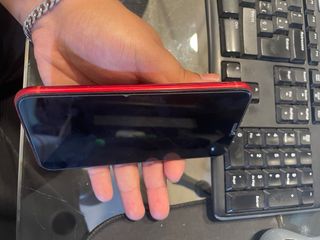 iPhone XR rojo -parte trasera dañadas
