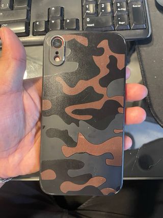 iPhone XR rojo -parte trasera dañadas