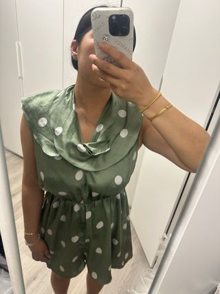 Mono Zara - lunares verde oliva