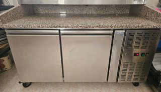 Mesa refrigerada pizzería